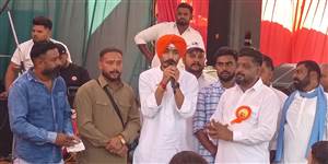 ਜ਼ਿਲੇ ’ਚ ਵੱਖ-ਵੱਖ ਥਾਵਾਂ ’ਤੇ ਸ਼ਰਧਾ ਨਾਲ ਮਨਾਇਆ ਮਹਾਰਿਸ਼ੀ ਵਾਲਮੀਕਿ ਜੀ ਦਾ ਪ੍ਰਕਾਸ਼ ਪੁਰਬ
