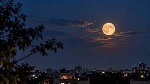 ਅੱਜ ਰਾਤ ਅਸਮਾਨ ਵੱਲ ਦੇਖਣਾ ਨਾ ਭੁੱਲੋ! ਦਿਖੇਗਾ Hunter’s Moon ਦਾ ਖ਼ੂਬਸੂਰਤ ਨਜ਼ਾਰਾ, ਜਾਣੋ ਕਿਉਂ ਪਿਆ ਇਸ ਚੰਦ ਦਾ ਇਹ ਨਾਂ