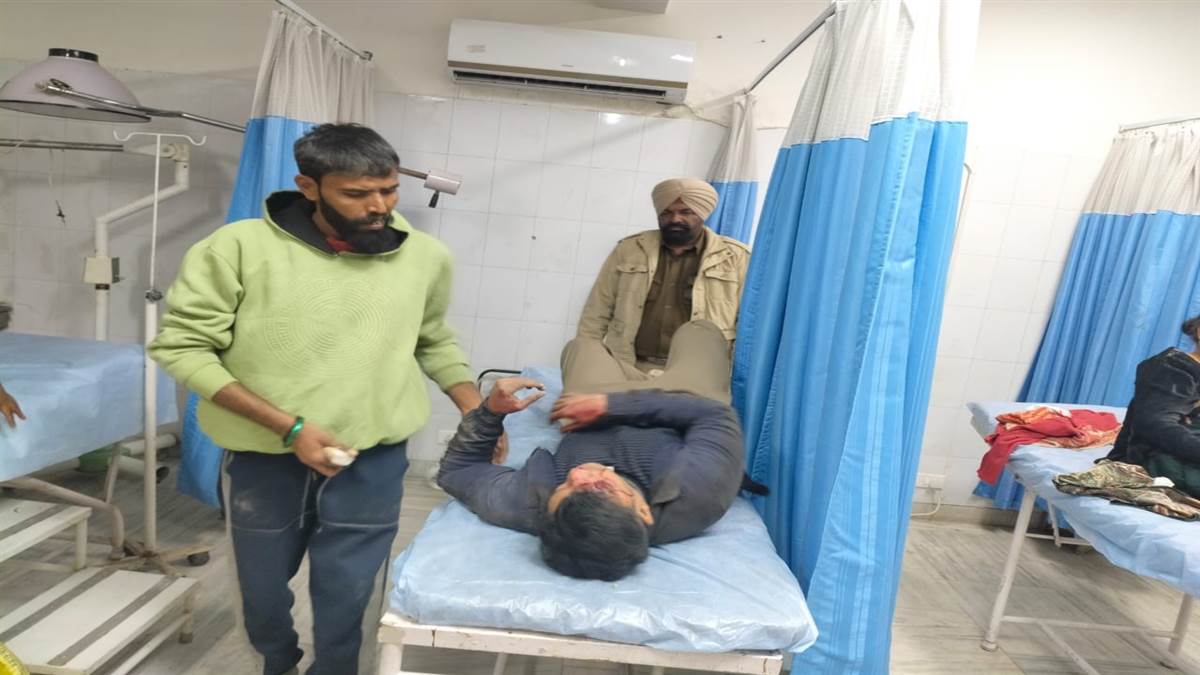 ਸਕੂਟਰ ਸਵਾਰ ਰੇਲਿੰਗ ਨਾਲ ਟਕਰਾ ਕੇ ਜ਼ਖ਼ਮੀ