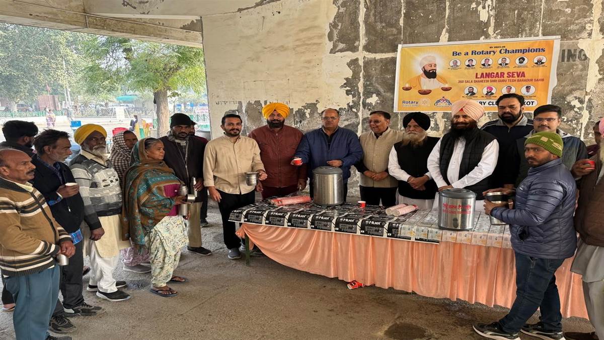 ਸ਼ਹੀਦੀ ਦਿਹਾੜੇ ਸਬੰਧੀ ਦੁੱਧ ਦਾ ਲੰਗਰ ਲਗਾਇਆ