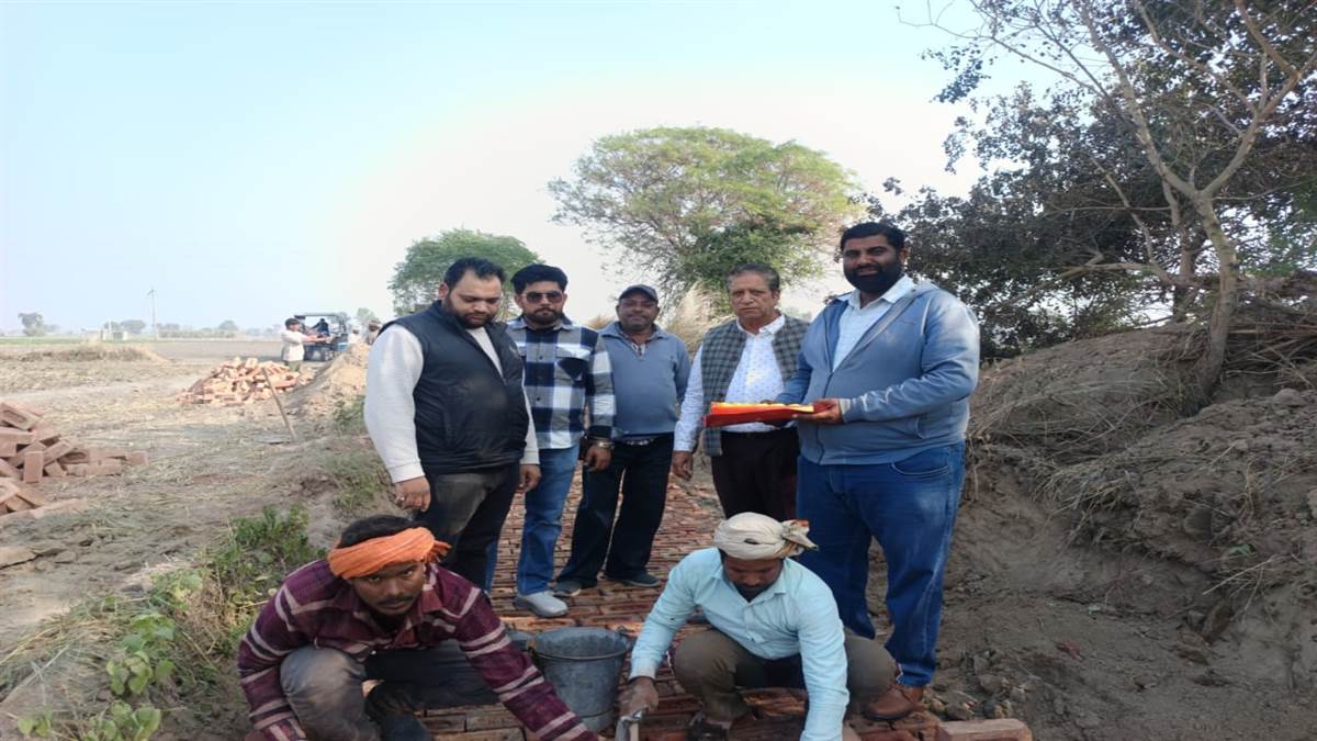 ਕੱਚੇ ਖਾਲਿਆਂ ਨੂੰ ਪੱਕੇ ਖਾਲੇ ਬਣਾਉਣ ਦੀ ਹੋਈ ਸ਼ੁਰੂਆਤ