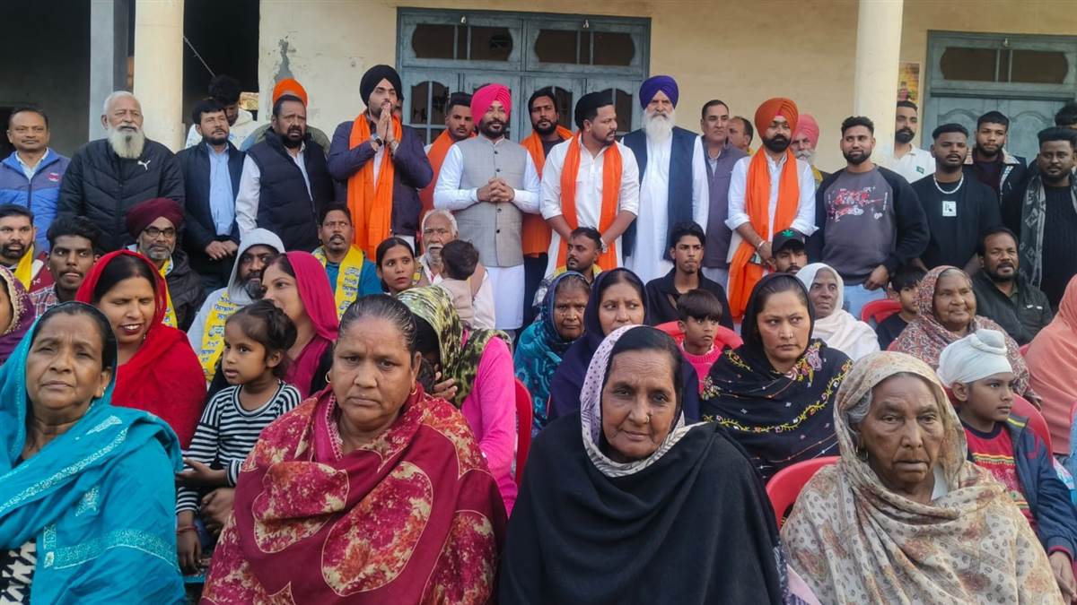 ਪਿੰਡ ਕਾਲਾ ਸੰਘਿਆਂ ਦੇ ਕਈ ਪਰਿਵਾਰ ਸ਼੍ਰੋਮਣੀ ਅਕਾਲੀ ਦਲ ’ਚ ਸ਼ਾਮਿਲ