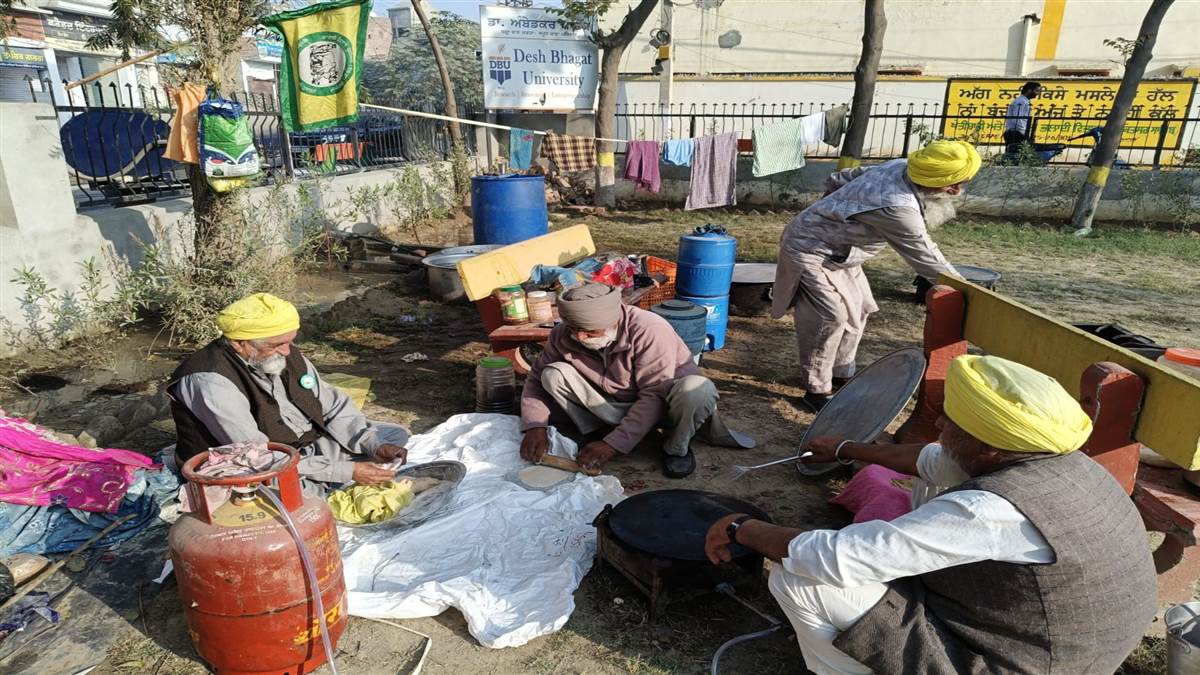ਡੀਸੀ ਦਫ਼ਤਰ ਅੱਗੇ ਕਿਸਾਨਾਂ ਦਾ ਧਰਨਾ ਜਾਰੀ