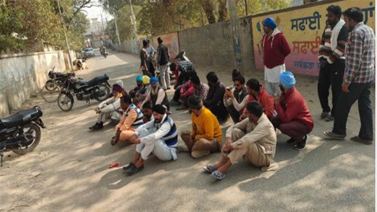 Bathinda News : ਨਸ਼ੇ ਦੀ ਓਵਰਡੋਜ਼ ਨਾਲ ਨੌਜਵਾਨ ਦੀ ਮੌਤ, ਪਰਿਵਾਰਕ ਮੈਂਬਰਾਂ ਨੇ ਥਾਣੇ ਅੱਗੇ ਲਾਇਆ ਧਰਨਾ