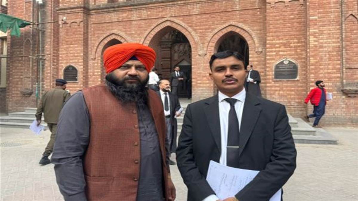 ਪਾਕਿਸਤਾਨ 'ਚ ਧਰਮ ਬਦਲ ਕੇ ਵਿਆਹ ਕਰਵਾਉਣ ਵਾਲੀ ਸਰਬਜੀਤ ਨੂੰ ਭਾਰਤ ਭੇਜਣ ਲਈ ਲਾਹੌਰ ਹਾਈ ਕੋਰਟ ‘ਚ ਪਟੀਸ਼ਨ ਦਾਇਰ