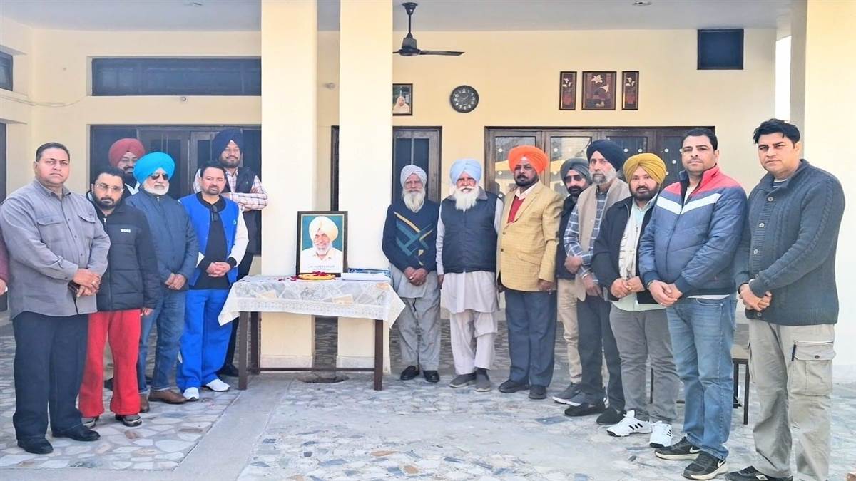 ਗੀਤਕਾਰ ਦੇਵ ਥਰੀਕਿਆਂ ਵਾਲੇ ਦੀ ਚੌਥੀ ਬਰਸੀ ਮਨਾਈ
