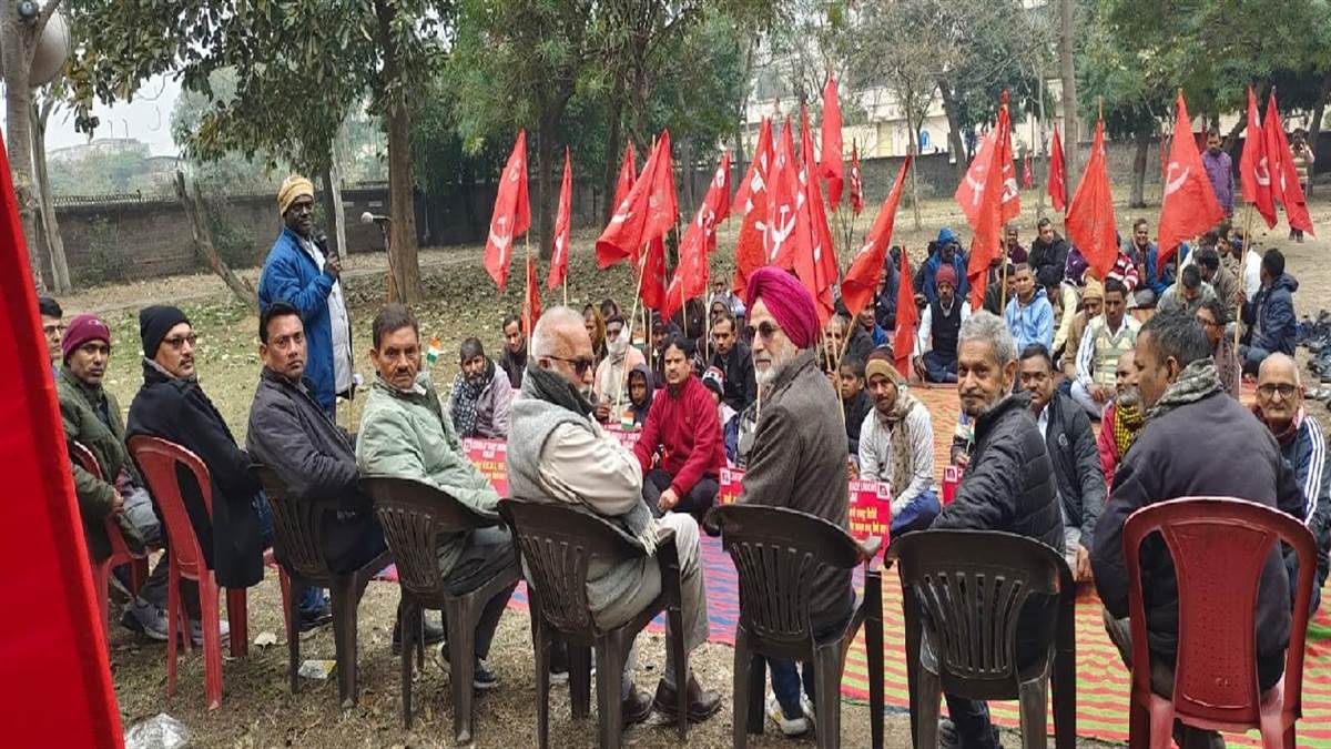 12 ਦੀ ਹੜਤਾਲ ਲਈ ਕਿਰਤੀ ਕਾਮੇ ਲਾਮਬੰਦ ਕਰਨ ਲਈ ਮੀਟਿੰਗ