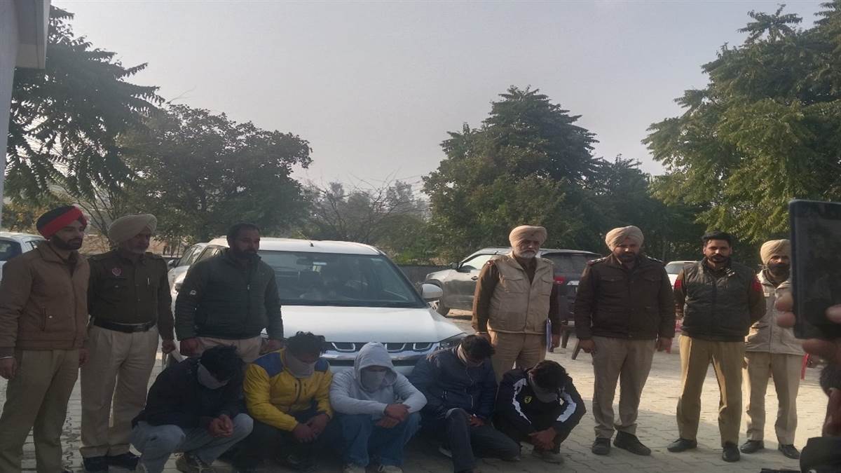 ਲੁੱਟਾਂ ਖੋਹਾਂ ਕਰਨ ਵਾਲੇ ਪੰਜੇ ਦੋਸ਼ੀ ਗ੍ਰਿਫਤਾਰ