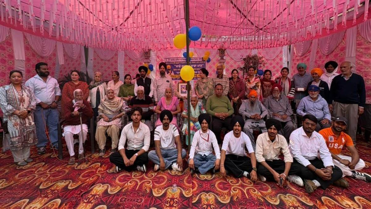 ਸ਼ਾਹਿਜਾਦਾ ਨੰਦ ਕਾਲਜ ਵੱਲੋਂ ਗੁਰੂ ਰਾਮਦਾਸ ਓਲਡ ਏਜ ਹੋਮ ’ਚ ਵਿਸ਼ੇਸ਼ ਸੰਗੀਤਮਈ ਸਮਾਗਮ