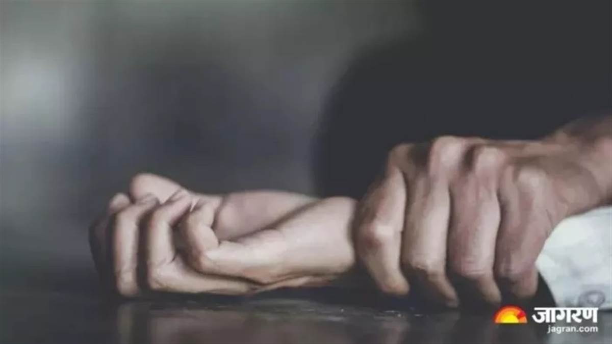 ਪੁਲਿਸ ਅਫ਼ਸਰ ਬਣ ਕੇ ਨੌਕਰਾਣੀ ਨਾਲ ਕੀਤਾ ਜਬਰ ਜਨਾਹ, ਭਾਰਤੀ ਮੂਲ ਦੇ ਵਿਅਕਤੀ ਨੂੰ 12 ਸਾਲ ਜੇਲ੍ਹ ਤੇ 12 ਕੋੜੇ ਮਾਰਨ ਦੀ ਸਜ਼ਾ