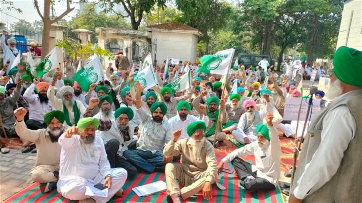 ਬੀਕੇਯੂ (ਡਕੌਂਦਾ) ਵਲੋਂ ਡੀਐੱਸਪੀ ਦਫ਼ਤਰ ਨਾਭਾ ਅੱਗੇ ਦਿੱਤਾ ਧਰਨਾ