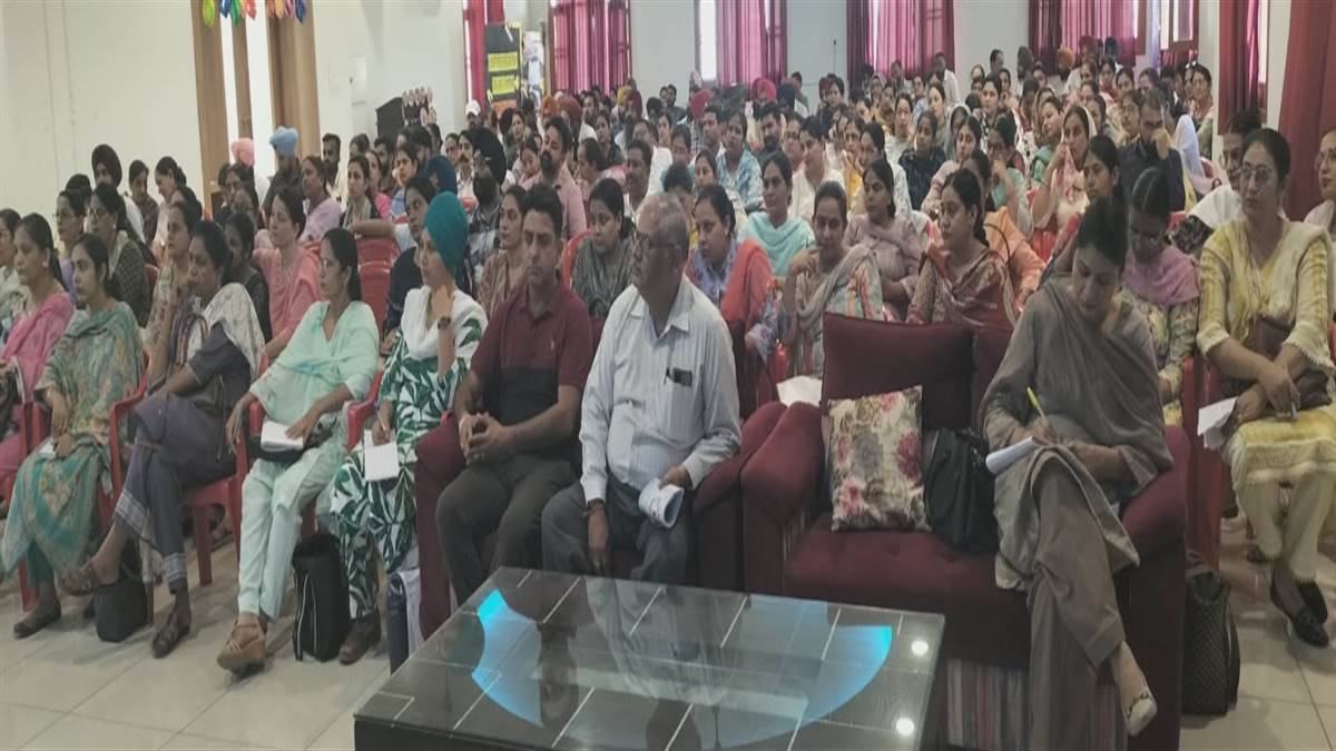 ਸੁਲਤਾਨਪੁਰ ਲੋਧੀ ’ਚ ਜਨਗਣਨਾ 2026 ਦੀ ਟ੍ਰੇਨਿੰਗ ਕਰਵਾਈ