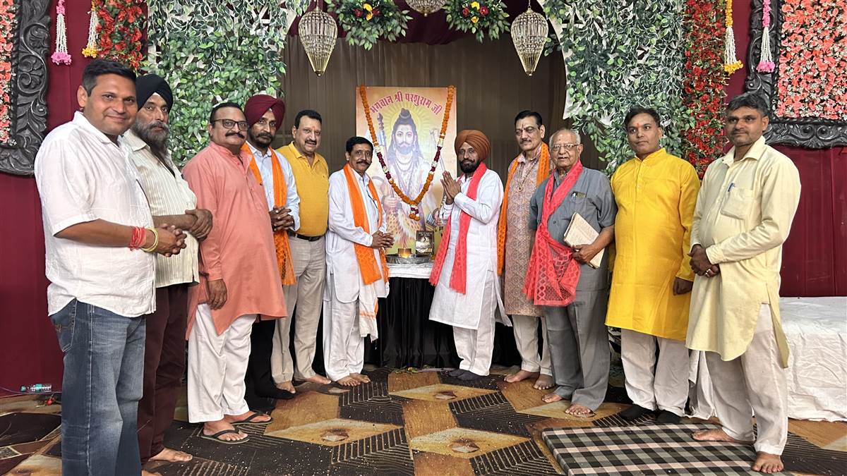 ਸ੍ਰੀ ਹਰੀ ਓਮ ਮੰਦਿਰ ’ਚ ਸ਼ਰਧਾ ਨਾਲ ਮਨਾਈ ਭਗਵਾਨ ਪਰਸ਼ੂਰਾਮ ਦੀ ਜੈਅੰਤੀ