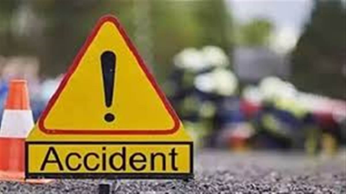 Pakistan Road Accident: ਲਹਿੰਦੇ ਪੰਜਾਬ 'ਚ ਭਿਆਨਕ ਸੜਕ ਹਾਦਸਾ, ਵੈਨ ਤੇ ਟਰੱਕ ਦੀ ਟੱਕਰ 'ਚ ਇੱਕੋ ਪਰਿਵਾਰ ਦੇ 13 ਲੋਕਾਂ ਦੀ ਮੌਤ