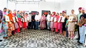 ਪੰਜਾਬ ’ਚ ਰੁਜ਼ਗਾਰ ਕ੍ਰਾਂਤੀ, ਆਂਗਣਵਾੜੀ ਵਰਕਰਾਂ ਨੂੰ ਮਿਲੇ ਨਿਯੁਕਤੀ ਪੱਤਰ; ਮਾਨ ਸਰਕਾਰ ਦਾ ਵੱਡਾ ਕਦਮ