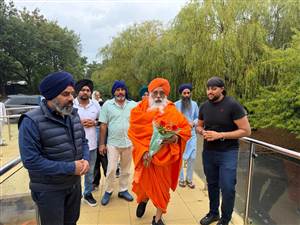 ਇੰਗਲੈਂਡ ਦੇ ਵਿਕਾਸ ’ਚ ਪੰਜਾਬੀਆਂ ਦਾ ਵੱਡਾ ਯੋਗਦਾਨ : ਸੰਤ ਸੀਚੇਵਾਲ