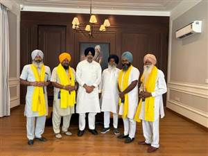 ਕਾਲਾ ਘਵੱਦੀ ਸਾਥੀਆਂ ਸਣੇ ‘ਅਕਾਲੀ ਦਲ ਵਾਰਿਸ ਪੰਜਾਬ ਦੇ’ ’ਚ ਸ਼ਾਮਲ
