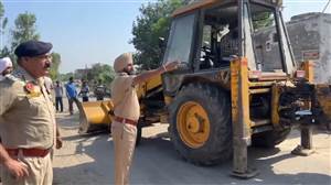 ਨਸ਼ਾ ਤਸਕਰੀ ਦੇ ਕਥਿਤ ਦੋਸ਼ੀ ਦੇ ਘਰ ’ਤੇ ਚੱਲਿਆ ਪੀਲਾ ਪੰਜਾ