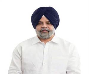 ਨੌਜਵਾਨ ਦੀ ਮ੍ਰਿਤਕ ਦੇਹ ਨੂੰ ਪੁਲਿਸ ਵੱਲੋਂ ਪਰਿਵਾਰ ਤੋਂ ਖੋਹਣਾ ਸ਼ਰਮਨਾਕ : ਇਆਲੀ