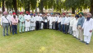 ਖਾਦ ਦੀ ਕਿੱਲਤ ਨੂੰ ਲੈ ਕੇ ਇੱਕ ਵੱਡਾ ਡੈਪੂਟੇਸ਼ਨ ਐੱਨਐੱਫਐੱਲ ਦੇ ਜੀਐੱਮ ਨੂੰ ਮਿਲਿਆ