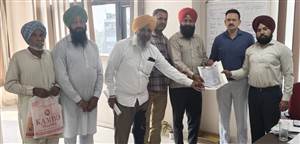 ਮਿਸਤਰੀਆਂ ਤੇ ਮਜ਼ਦੂਰਾਂ ਦੀਆਂ ਮੰਗਾਂ ਸਬੰਧੀ ਡਿਪਟੀ ਸਕੱਤਰ ਵੈਲਫੇਅਰ ਬੋਰਡ ਨਾਲ ਵਿਚਾਰਾਂ