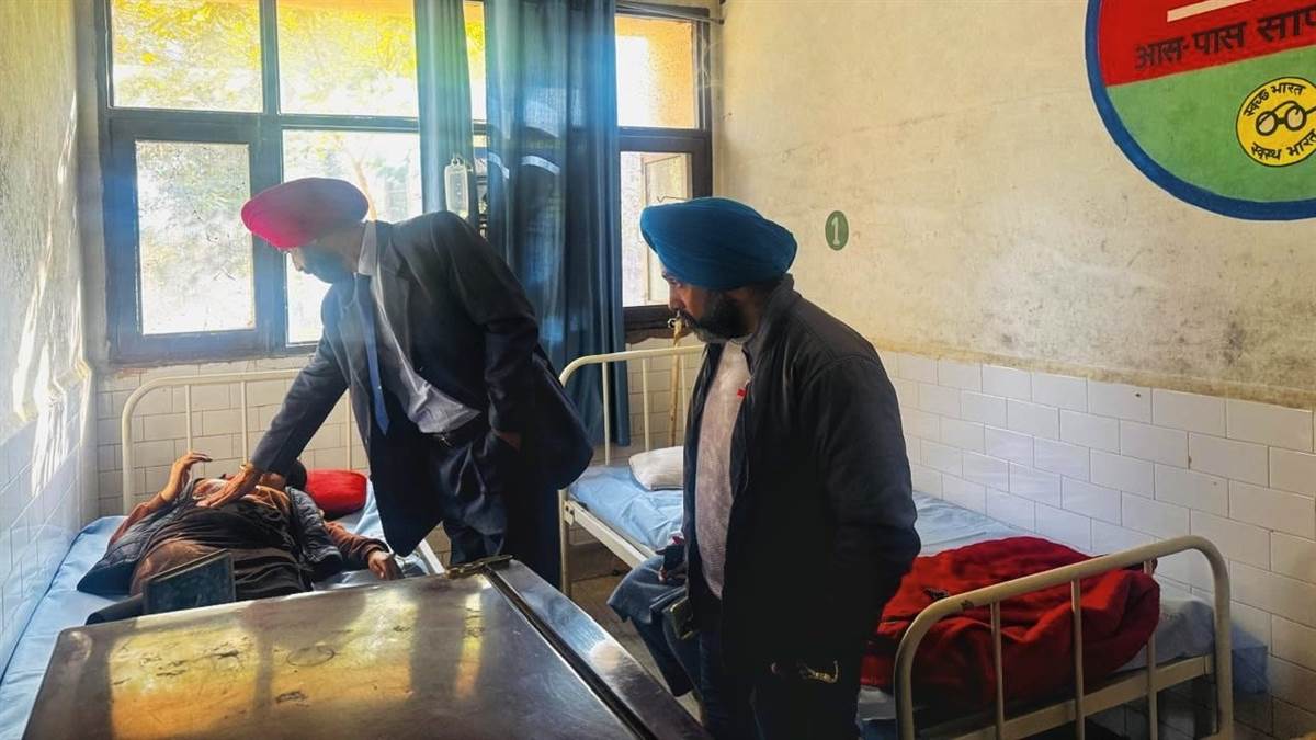 ਡੀਐੱਫਪੀਓ ਵੱਲੋਂ ਸਿਹਤ ਸੰਸਥਾਵਾਂ ਦਾ ਦੌਰਾ