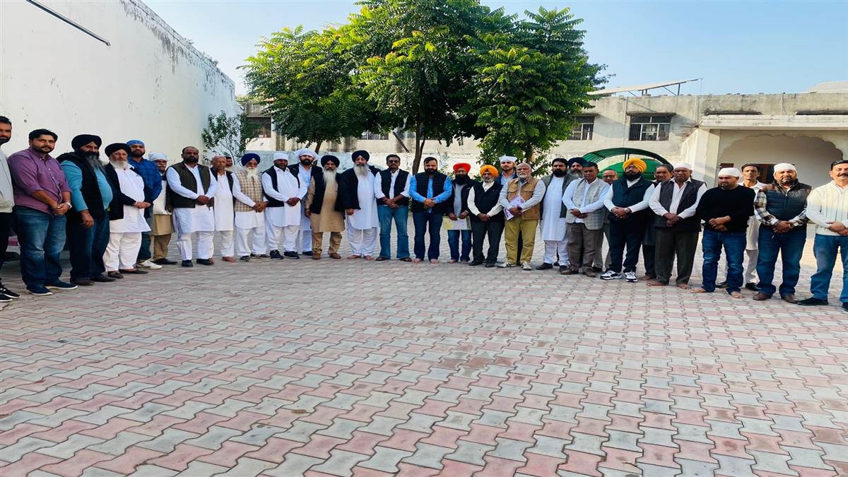 ਹਲਕੇ ਦੀਆਂ ਸਮੱਸਿਆਵਾਂ ਤੇ ਮੰਗਾਂ ਸਬੰਧੀ ਪੁਨਰ ਸੁਰਜੀਤ ਅਕਾਲੀ ਦਲ ਹਲਕਾ ਬਲਾਚੌਰ ਵੱਲੋਂ ਧਰਨਾ ਦਿੱਤਾ