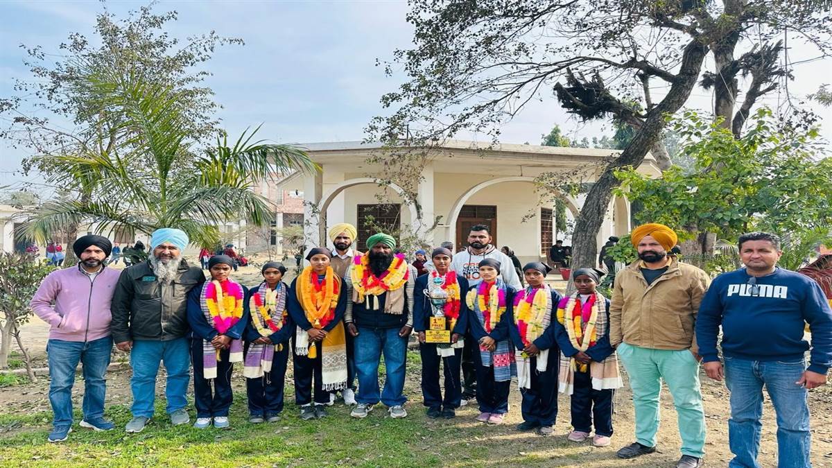 ਸਰਕਾਰੀ ਸਕੂਲ ਸਮਾਧ ਭਾਈ ਦੀਆਂ ਵਿਦਿਆਰਥਣਾਂ ਨੇ ਰਚਿਆ ਇਤਿਹਾਸ