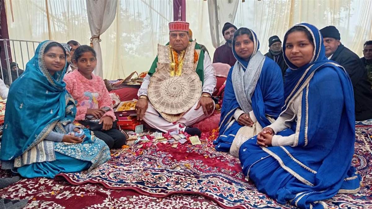 ਡੇਰਾ ਪੀਰ ਸੁਲਤਾਨ ਲੱਖ ਦਾਤਾ ਪਿੰਡ ਕਟਾਰੀਆਂ ਵਿਖੇ ਸਲਾਨਾ ਜੋੜ ਮੇਲਾ ਮਨਾਇਆ