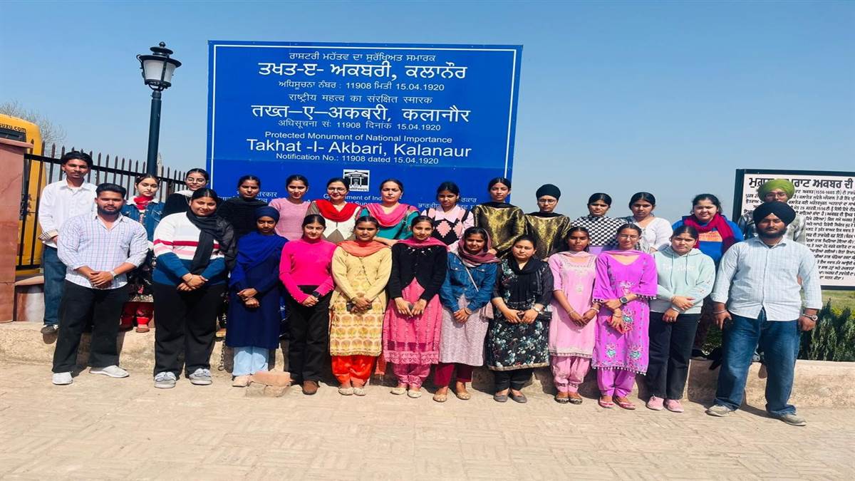 ਖਾਲਸਾ ਕਾਲਜ ਦੇ ਵਿਦਿਆਰਥੀਆਂ ਵੱਲੋਂ ਇਤਿਹਾਸਕ ਸਥਾਨਾਂ ਦਾ ਦੌਰਾ