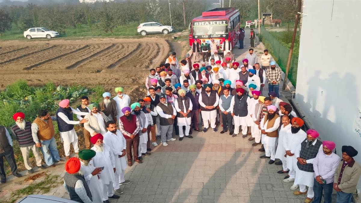 ਮਨਰੇਗਾ ਬਚਾਓ ਰੈਲੀ ’ਚ ਸੈਂਕੜੇ ਸਾਥੀਆਂ ਸਮੇਤ ਸ਼ਾਮਲ ਹੋਏ ਕਰਨ ਬੁਰਜ