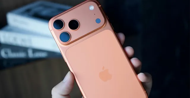iPhone 17 Pro Max 'ਤੇ ਇਹ ਡੀਲ ਦੇਖ ਕੇ ਖੁਸ਼ੀ ਨਾਲ ਉਛਲ ਪਵੋਗੇ ਤੁਸੀਂ! ਡਿਸਕਾਊਂਟ ਦੇ ਨਾਲ ਹੋਰ ਵੀ ਹਨ ਆਫਰਜ਼