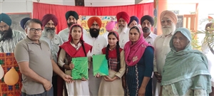 ਮੈਗਾ ਪੀਟੀਐੱਮ ਤਹਿਤ ਸਾਲਾਨਾ ਨਤੀਜਾ ਐਲਾਨਿਆ, ਵਿਦਿਆਰਥੀਆਂ ਦਾ ਸਨਮਾਨ