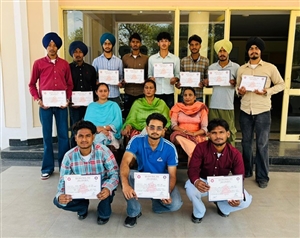 15 ਵਿਦਿਆਰਥੀਆਂ ਨੇ 5 ਦਿਨਾ ਕੈਂਪ ’ਚ ਲਿਆ ਹਿੱਸਾ