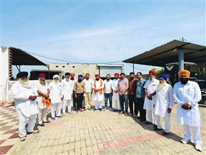 ਕਾਂਗਰਸੀ ਵਰਕਰਾਂ ਨੂੰ ਲਾਮਬੰਦ ਕਰਨ ਲਈ ਪਿੰਡ ਖਾਰਾ ’ਚ ਕਰਨ ਬੁਰਜ ਨੇ ਕੀਤੀ ਮੀਟਿੰਗ