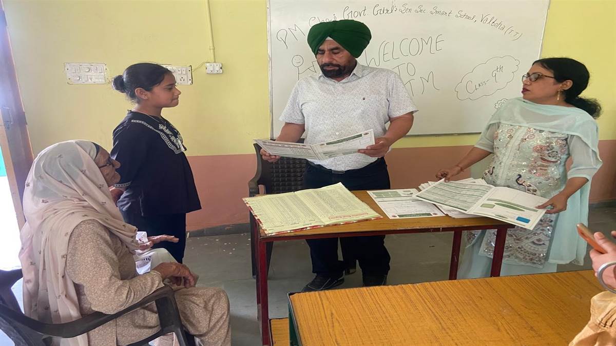 ਯਾਦਗਾਰੀ ਹੋ ਨਿੱਬੜੀ ਜ਼ਿਲ੍ਹਾ ਤਰਨਤਾਰਨ ਦੇ ਸਰਕਾਰੀ ਸਕੂਲਾਂ ਦੀ 'ਮੈਗਾ ਮਾਪੇ-ਅਧਿਆਪਕ ਮਿਲਣੀ