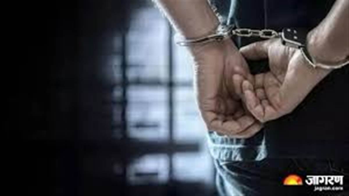 ਅਮਰੀਕਾ ਤੋਂ ਡਿਪੋਰਟ ਹੋਣ ਪਿੱਛੋਂ ਪੰਜ ਕਰੋੜ ਰੰਗਦਾਰੀ ਮਾਮਲੇ ’ਚ ਲੁੜੀਂਦਾ ਗ੍ਰਿਫ਼ਤਾਰ, ਸਕੂਲ ਦੇ ਟਰੱਸਟੀ 'ਤੇ ਵੀ ਕੀਤਾ ਗਿਆ ਸੀ ਕਾਤਲਾਨਾ ਹਮਲਾ