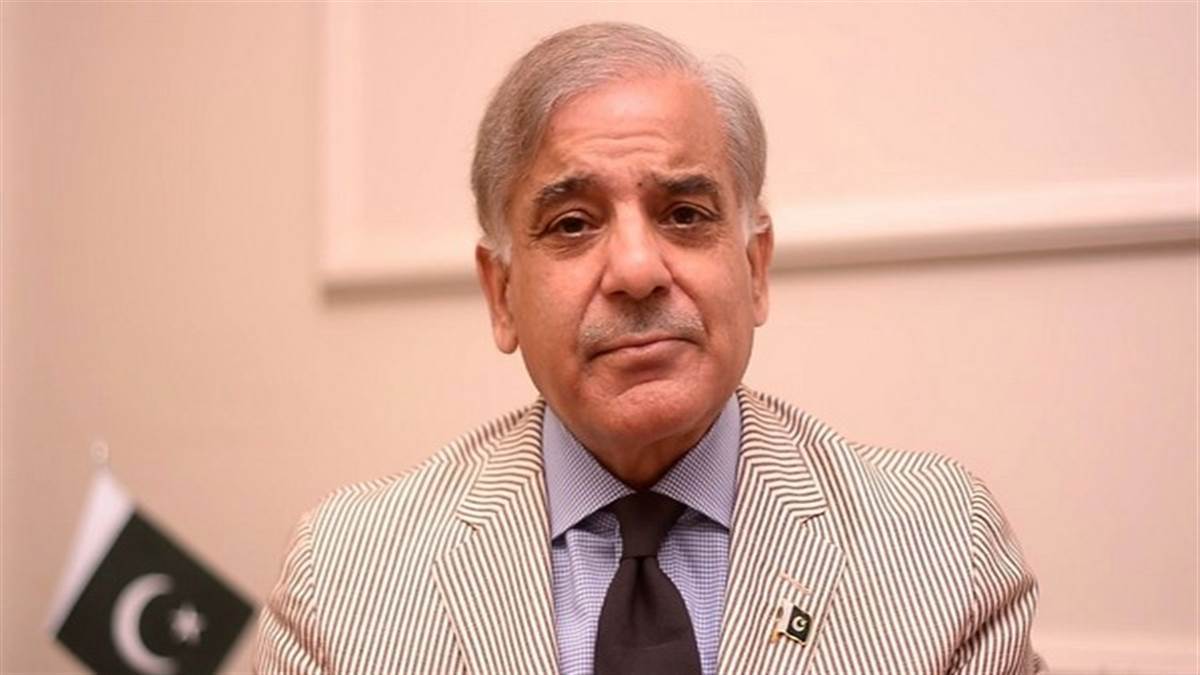 Pakistan News Prime Minister Shahbaz Sharif appeared in court with son Hamza in money laundering case told the allegations to be false