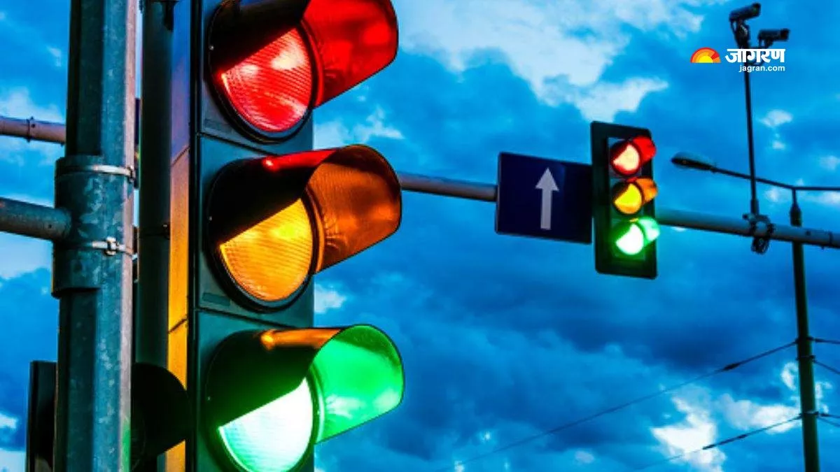 Traffic Sign Boards: ਭਾਰਤ 'ਚ ਤਿੰਨ ਤਰ੍ਹਾਂ ਦੇ ਹਨ ਟ੍ਰੈਫਿਕ ਸਾਈਨ ਬੋਰਡ, ਜਾਣੋ ਕਿਸ ਤੋਂ ਮਿਲਦਾ ਹੈ ਕਿਹੜਾ ਸੰਕੇਤ