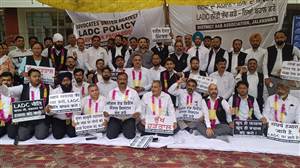 ਵਕੀਲਾਂ ਦੀ ਹੜਤਾਲ ਕਾਰਨ ਵਧਣ ਲੱਗੀ ਪੈਂਡਿੰਗ ਕੇਸਾਂ ਦੀ ਗਿਣਤੀ