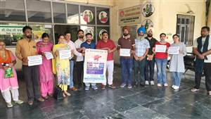 ਸੀਐੱਚਸੀ ਝਬਾਲ ਦੇ ਸਟਾਫ਼ ਨੇ ਮਨਾਇਆ ਹੈਪੇਟਾਈਟਿਸ ਦਿਵਸ