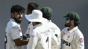 WI vs PAK : ਗੇਂਦਬਾਜ਼ਾਂ ਨੇ ਕਰਵਾਈ ਪਾਕਿਸਤਾਨ ਦੀ ਵਾਪਸੀ, ਵੈਸਟਇੰਡੀਜ਼ 'ਤੇ ਮੰਡਰਾਇਆ ਹਾਰ ਦਾ ਸੰਕਟ