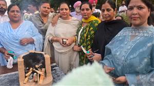 ਮਹਿੰਗਾਈ ਦੇ ਮੁੱਦੇ ’ਤੇ ਮਹਿਲਾ ਕਾਂਗਰਸ ਨੇ ਫੂਕਿਆ ਕੇਂਦਰ ਦਾ ਪੁਤਲਾ