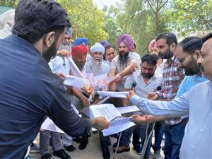 ਮੁੱਖ ਮੰਤਰੀ ਦੇ ਟਵੀਟ ਤੇ ਚੇਤਾਵਨੀ ਪੱਤਰ ਤੋਂ ਭੜਕੇ ਮੁਲਾਜ਼ਮ
