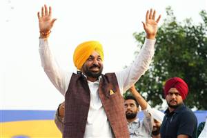 ਉਹ ਦਿਨ ਦੂਰ ਨਹੀਂ, ਜਦੋਂ ਅਕਾਲੀ ਆਪਣੇ ਗੁਨਾਹਾਂ ਦੀ ਸਜ਼ਾ ਭੁਗਤਣ ਲਈ ਜੇਲ੍ਹ ਦੀਆਂ ਸੀਖਾਂ ਪਿੱਛੇ ਹੋਣਗੇ ” : ਭਗਵੰਤ ਮਾਨ