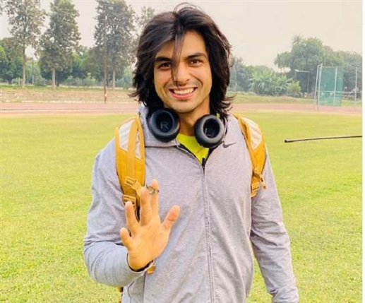 ਗੋਲਡ ਮੈਡਲਿਸਟ ਨੀਰਜ ਚੋਪੜਾ ਨੇ ਇਸ ਬਾਲੀਵੁੱਡ ਕੋਰੀਓਗ੍ਰਾਫਰ ਨੂੰ ਕੀਤਾ ਪ੍ਰਪੋਜ਼, ਸੋਸ਼ਲ ਮੀਡੀਆ 'ਤੇ ਵਾਇਰਲ ਹੋ ਰਹੀ ਇਹ ਵੀਡੀਓ
