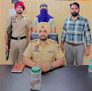 ਮੁਹਾਲੀ ਪੁਲਿਸ ਵੱਲੋਂ ਗ਼ੈਰ-ਕਾਨੂੰਨੀ ਪਿਸਤੌਲ ਤੇ ਜ਼ਿੰਦਾ ਰੌਂਦ ਸਮੇਤ ਇਕ ਕਾਬੂ