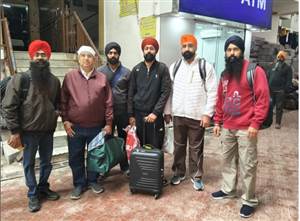 ਬਾਰਿਸ਼-ਬਰਫ਼ਬਾਰੀ ਕਾਰਨ ਹੇਮਕੁੰਟ ਸਾਹਿਬ ਦੀ ਯਾਤਰਾ ਰੁਕੀ, ਗੋਬਿੰਦ ਘਾਟ ’ਤੇ ਰੋਕੀਆਂ ਸੰਗਤਾਂ, ਪ੍ਰਸ਼ਾਸਨ ਦੇ ਅਗਲੇ ਹੁਕਮਾਂ ਤੱਕ ਯਾਤਰਾ ਬੰਦ