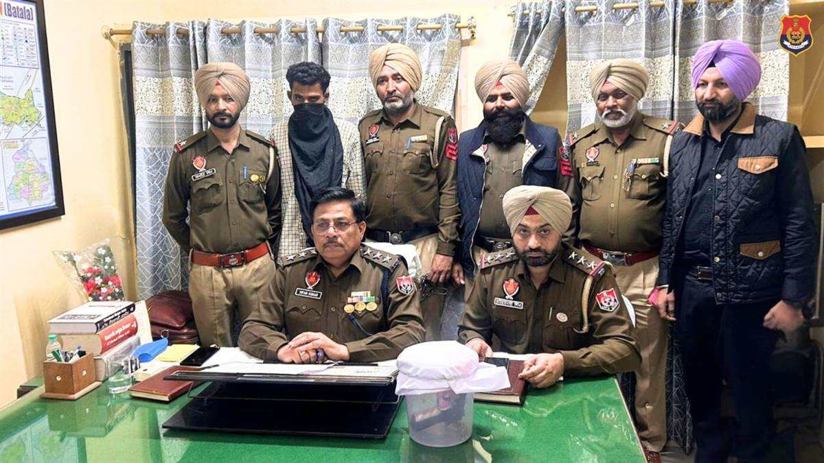 30 ਕਿਲੋਮੀਟਰ ਪੁਲਿਸ ਨੂੰ ਭਜਾਇਆ, ਪੁਲਿਸ ’ਤੇ ਕੀਤੀ ਫਾਇਰਿੰਗ, ਆਇਆ ਕਾਬੂ