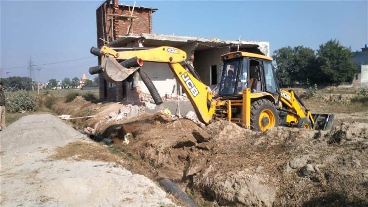 ਨੰਦਪੁਰ ਅਤੇ ਜੰਡਿਆਲੀ ’ਚ ਗਲਾਡਾ ਦੀ ਕਾਰਵਾਈ,ਚਾਰ ਗੈਰਕਾਨੂੰਨੀ ਕਾਲੋਨੀਆਂ ਢਾਹੀਆਂ